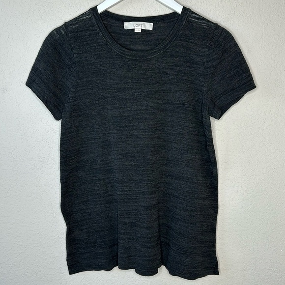 LOFT Cotton Blend Short Sleeve Top Size Medium - Picture 1 of 9